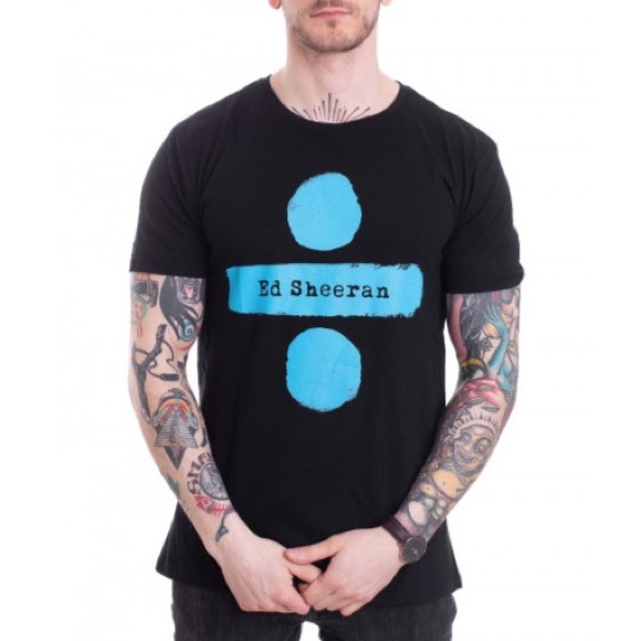 Hot Topic Ed Sheeran Divide 